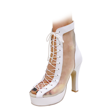 Load image into Gallery viewer, Godiva Chic
1″ Platform 4″Heel

